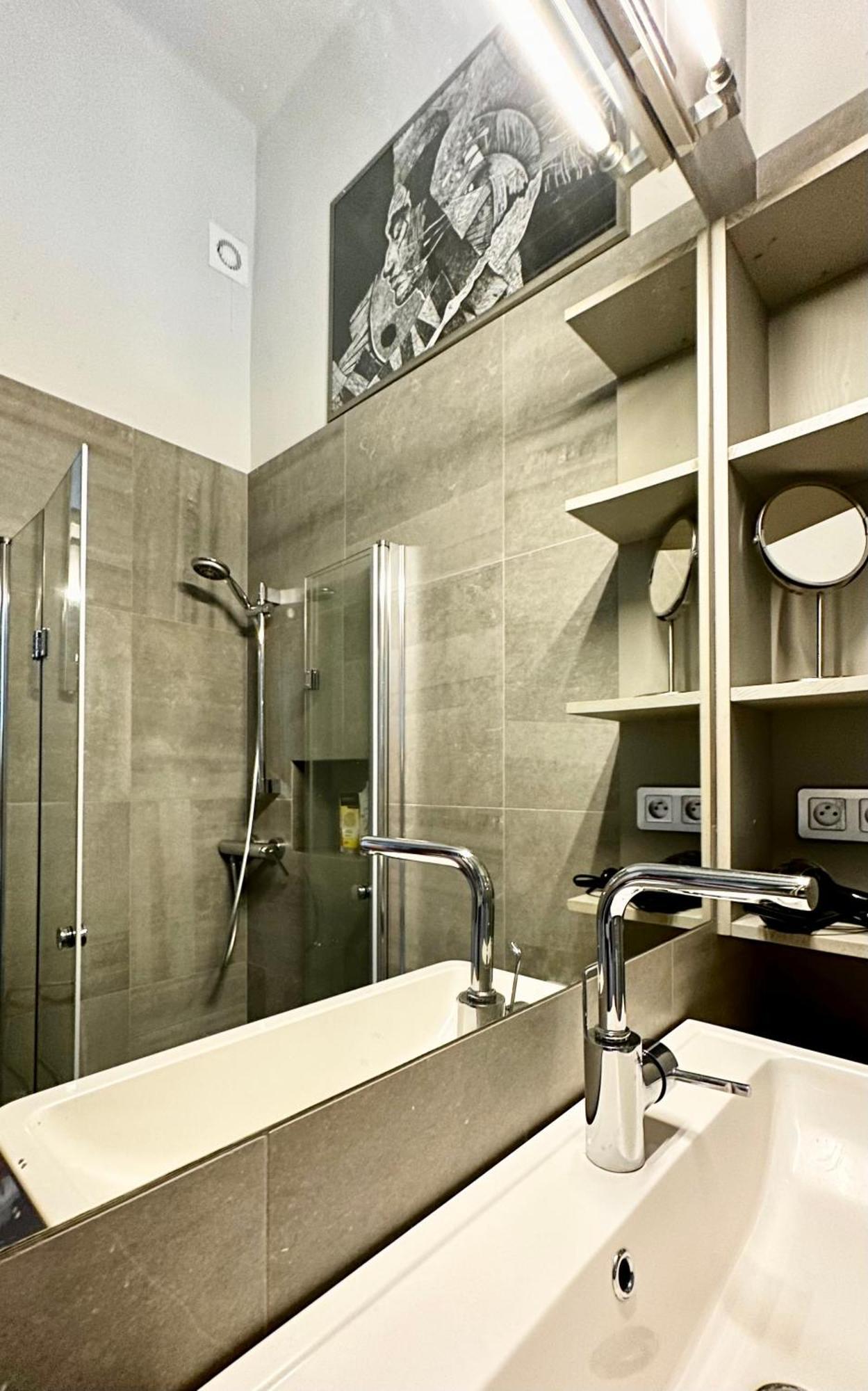 4M High Apartment In Heart Of Warsaw! Экстерьер фото